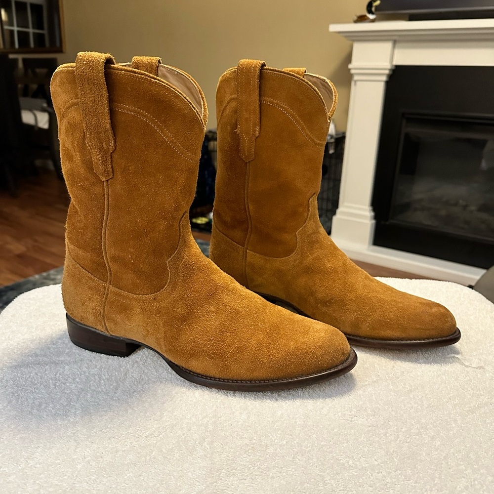 Shane’s  honey suede worn a few times excellent condition size 12 EE